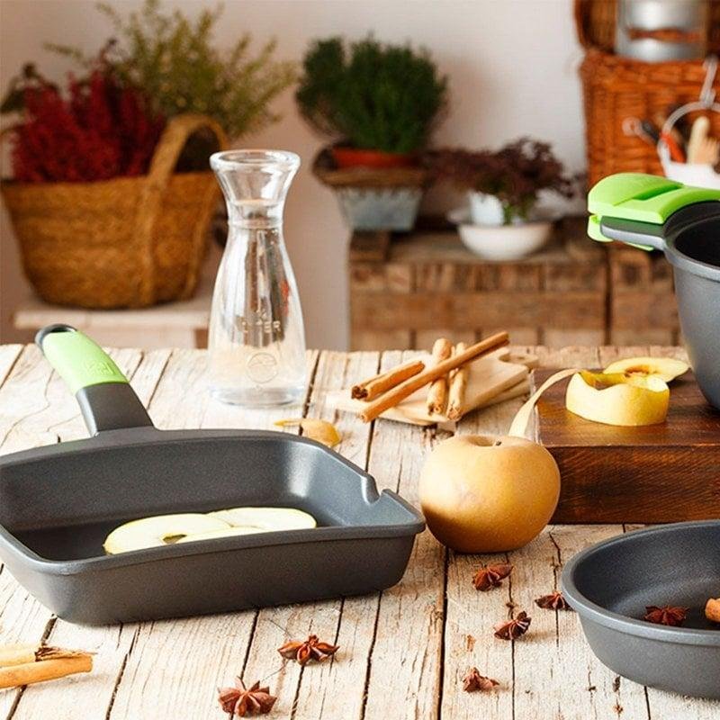 BRA Daily Pro Casserole Basse De 32 Cm En Fonte D'aluminium Antiadhésive Sans PFOA, Convient BRA Daily Pro Casserole Basse De 32 Cm En Fonte D'aluminium Antiadhésive Sans PFOA, Convient