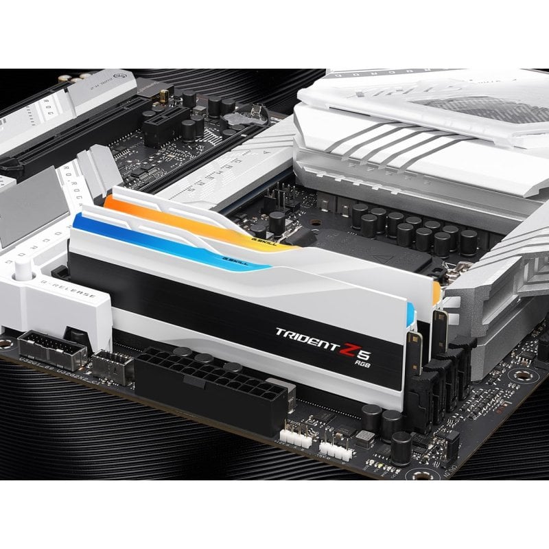 Mémoire RAM G.Skill Trident Z5 RGB Blanc Mat DDR5 6400 MHz 64 Go