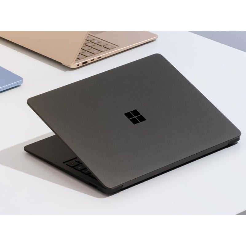 Surface Laptop ブラック Surface Pro Copilot+ – 32/64GB RAM, Tela OLED, Snapdragon Elite