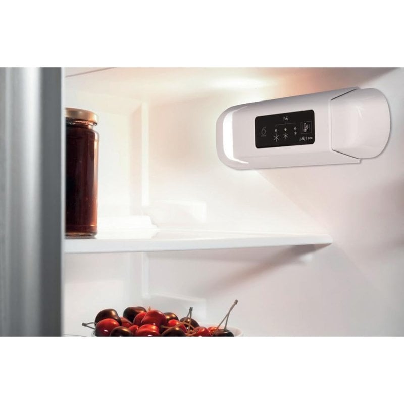 Réfrigérateur combiné Whirlpool ART 364 62 Intégré 239