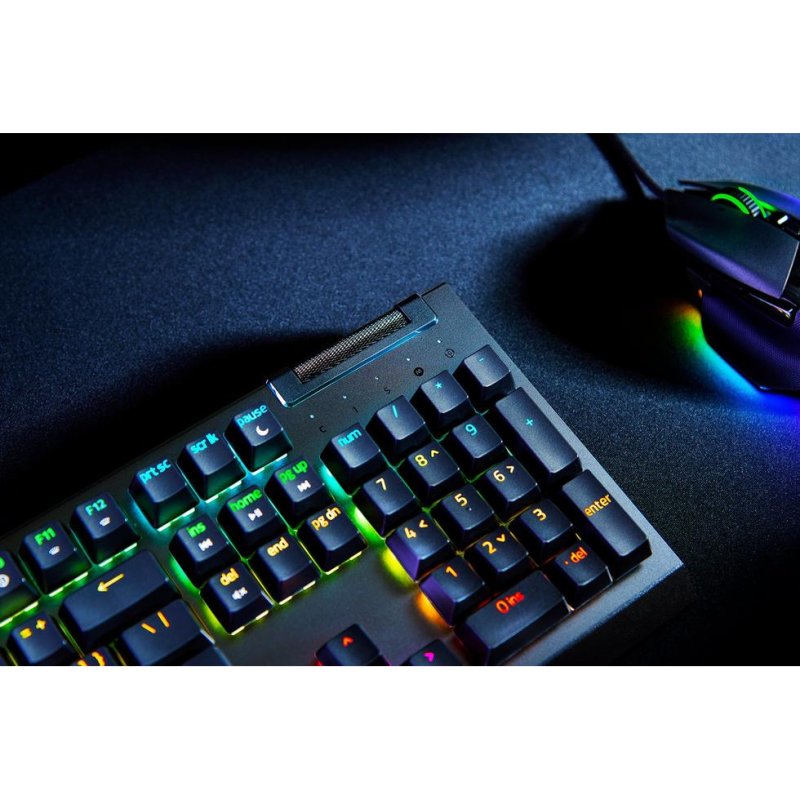 Teclado Razer BlackWidow V4 X mecánico gaming con RGB y alemán