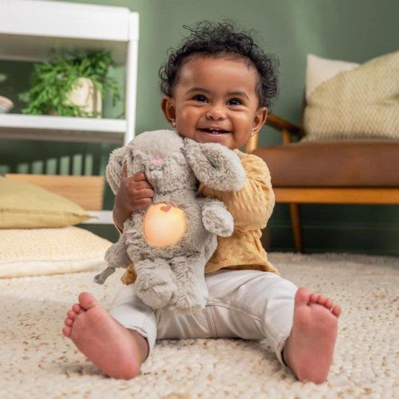 INGENUITY Veilleuse bébé Doudou lapin peluche Sylvie réponds au pleurs de bébé musicale lumineuse bruits et attache tét - vue 2