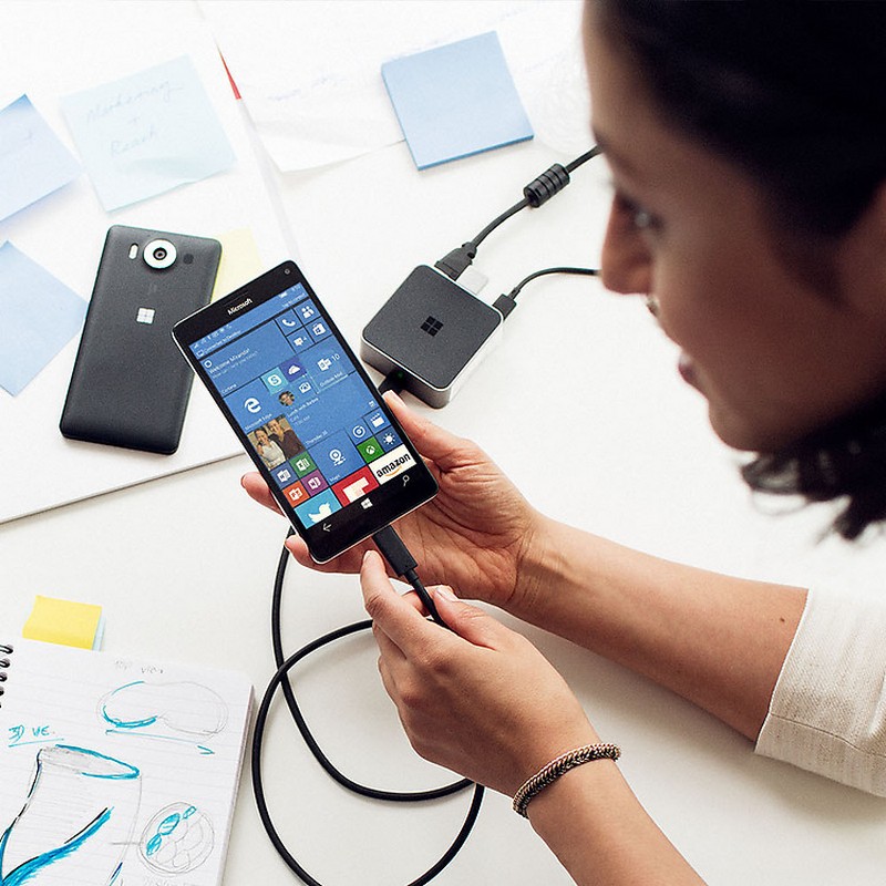 Lumia 950 Display Dock Gratis Lumia 950 Display Dock Gratis