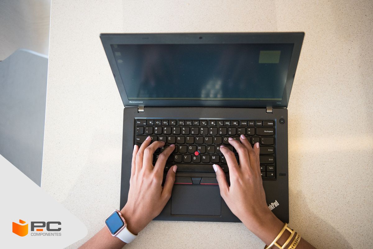 Un ordenador compatible con Lenovo Freestyle Un ordenador compatible con Lenovo Freestyle