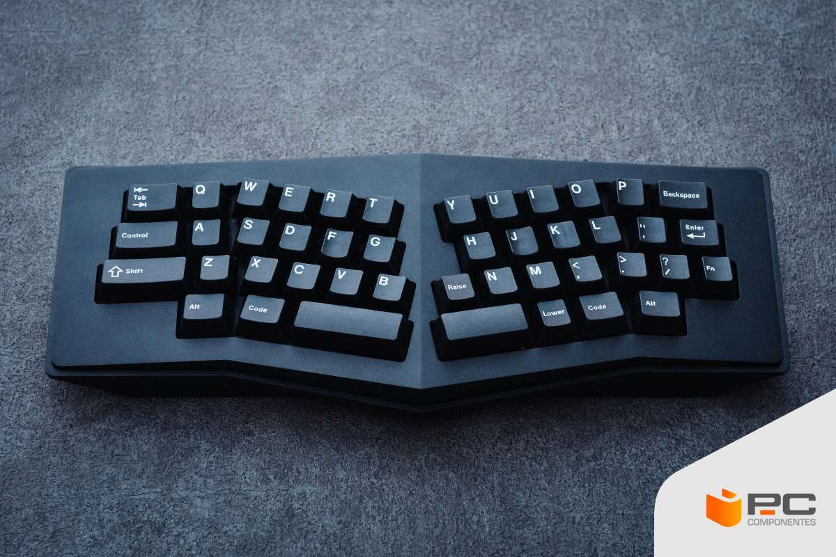 Un teclado ergonómico