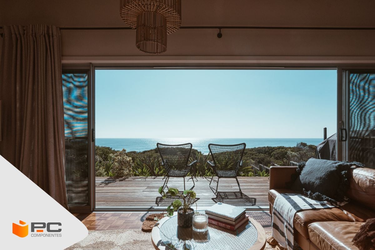 Una zona exterior con estufas