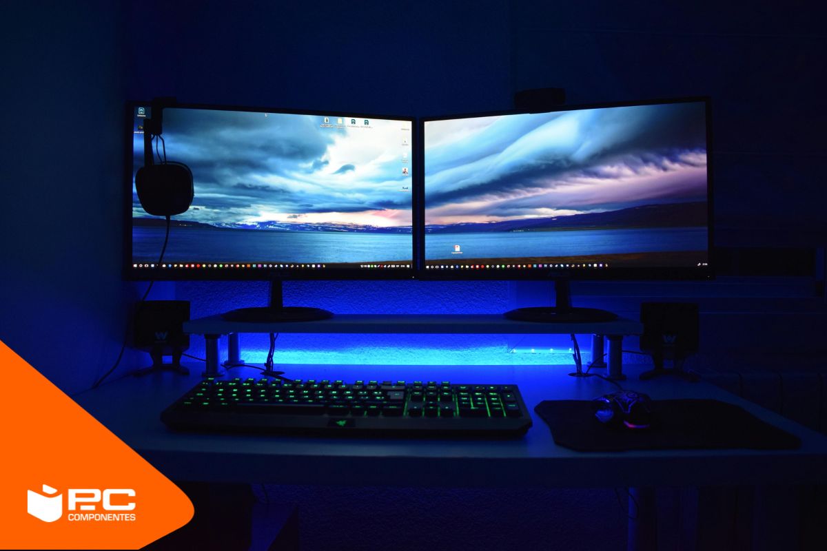 Dos pantallas de 144 Hz vs 165 Hz una junto a otra