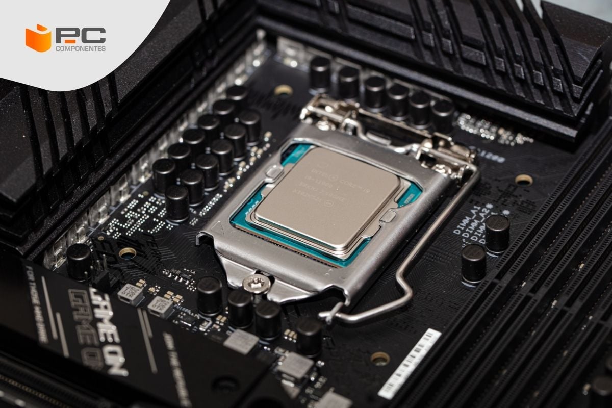 Un ejemplo de un procesador intel Un ejemplo de un procesador intel
