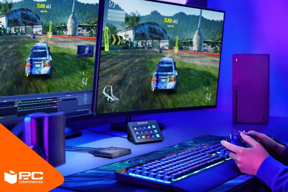 Una persona grabando la pantalla del ordenador en Windows 11