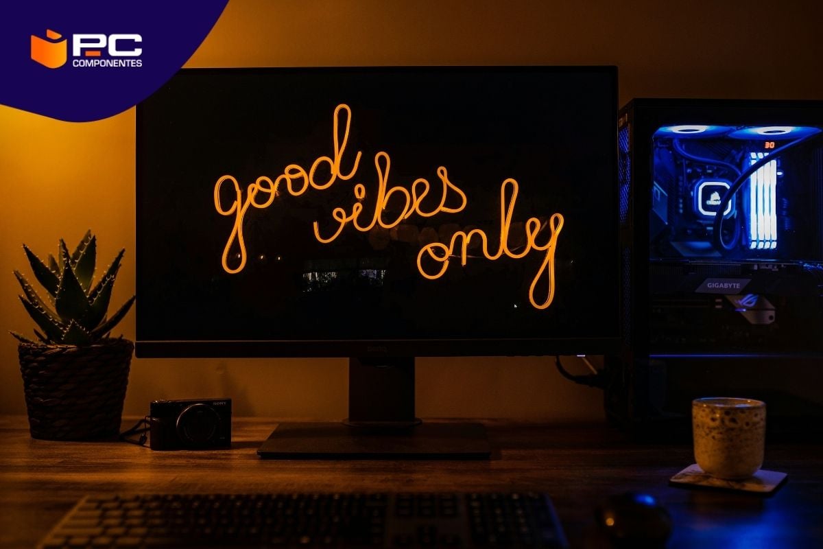 Un monitor con USB-C Un monitor con USB-C