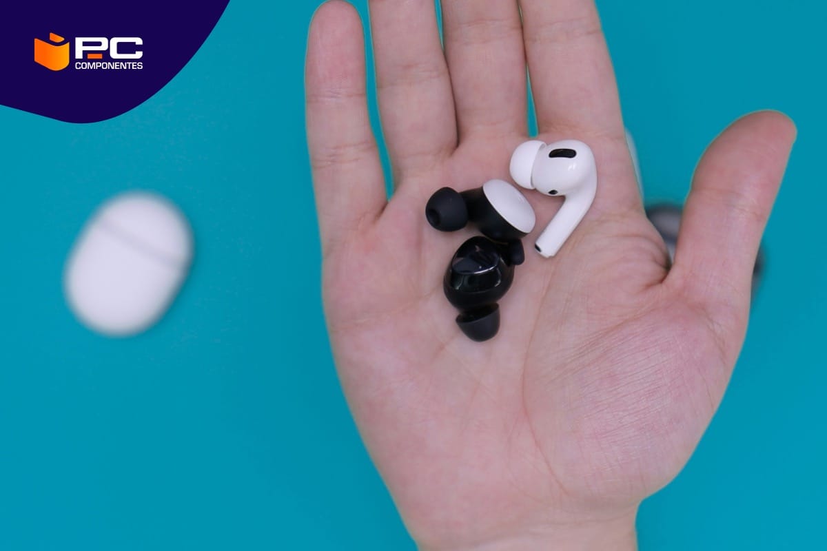 AirPods Pro 2 vs JBL Tour Pro 2