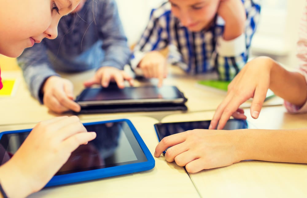  Tableta para niños pequeños de 10 pulgadas con funda