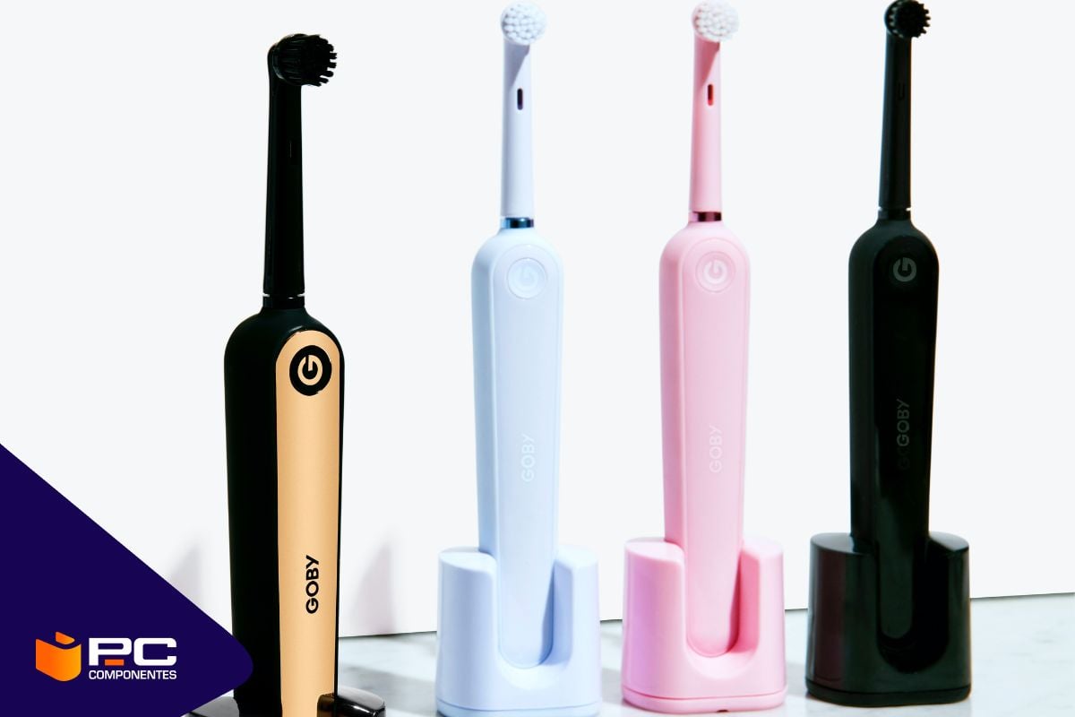 Varios cepillos de dientes eléctricos