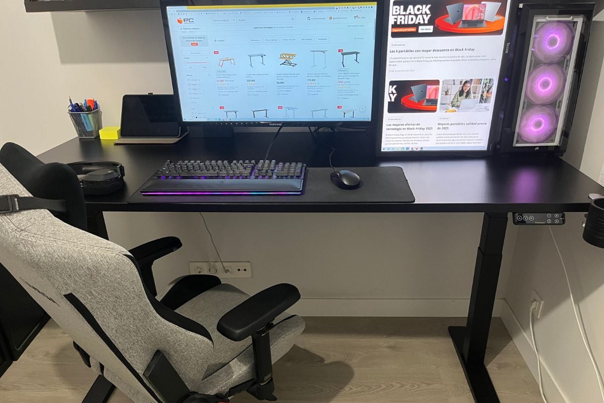 La mesa regulable en altura que utilizamos