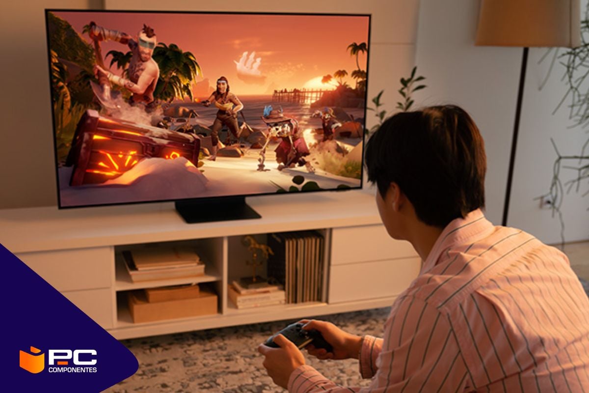 Un chico en el salón jugand con el Xbox Cloud Gaming en su Xbox