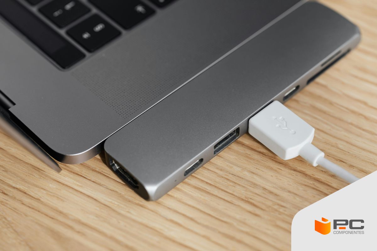 Hyper USB-C Hub 5 Porte – HDMI, USB-A, USB-C – Per Chromebook, MAC, PC, Scatola Aperta
