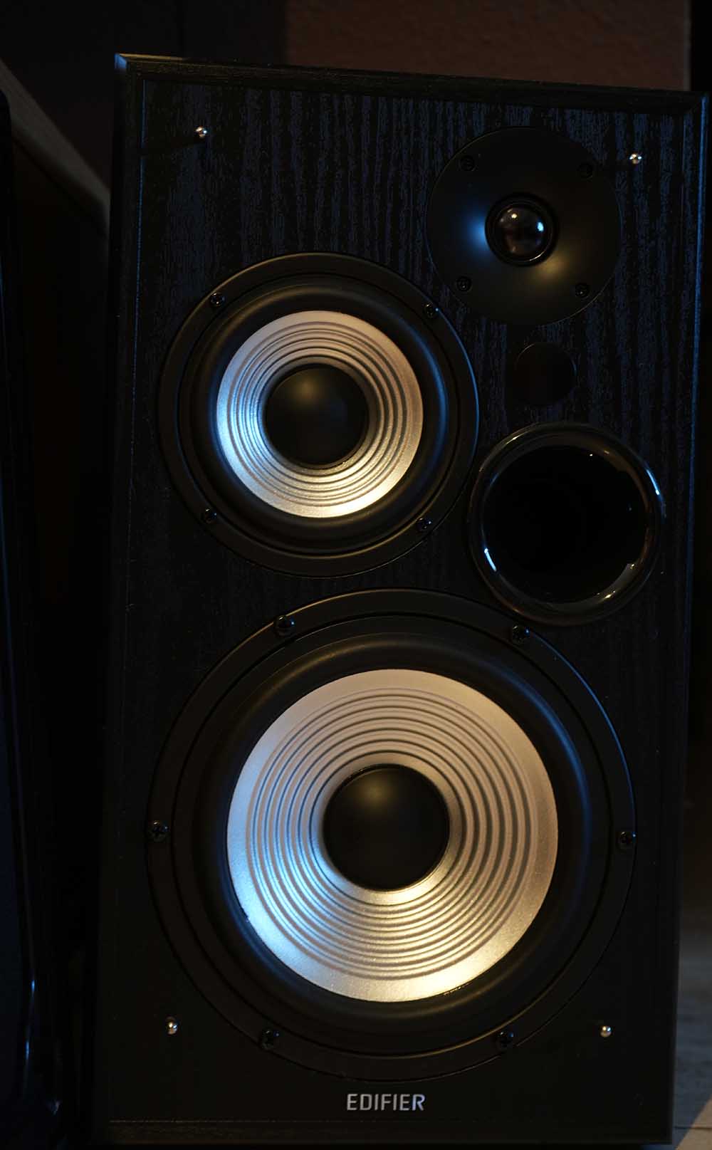 edifier r2750db