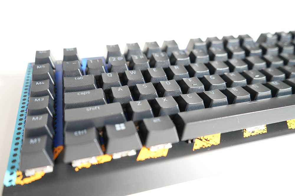 review Razer Blackwidow V4 X Fortnite 
