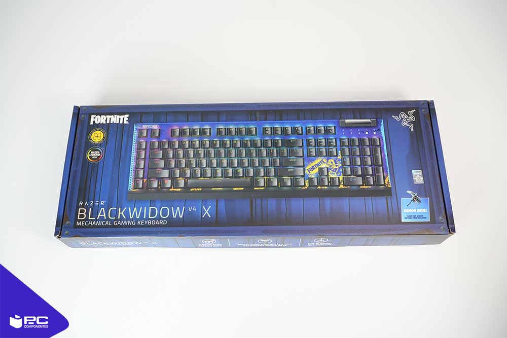 unboxing Razer Blackwidow V4 X Fortnite 