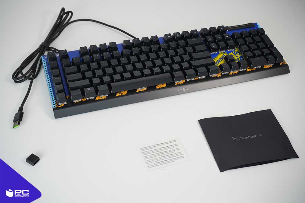 unboxing Razer Blackwidow V4 X Fortnite 