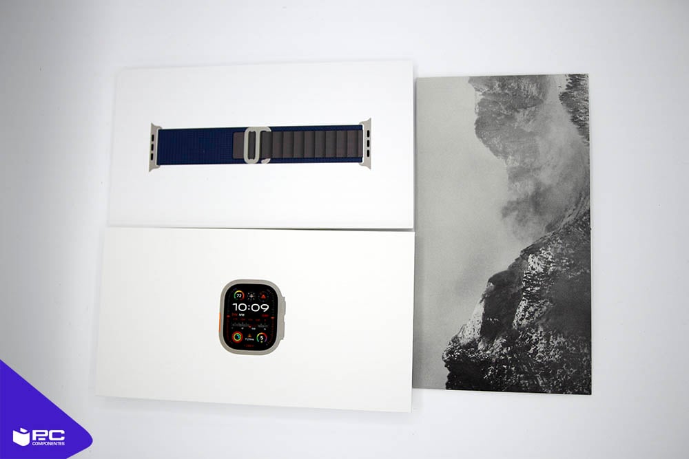 Apple Watch Ultra 2 unboxing