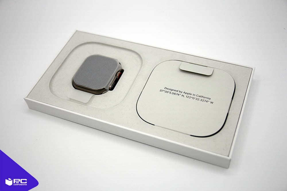 Apple Watch Ultra 2 unboxing