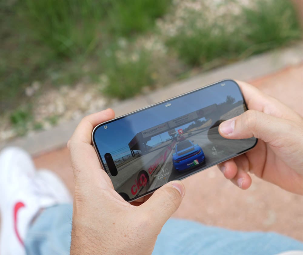 review iphone 16 pro