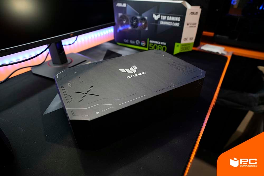 unboxing ASUS TUF Gaming RTX 5080