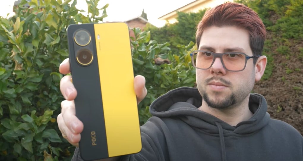 Tecno Force sujeta el POCO X7