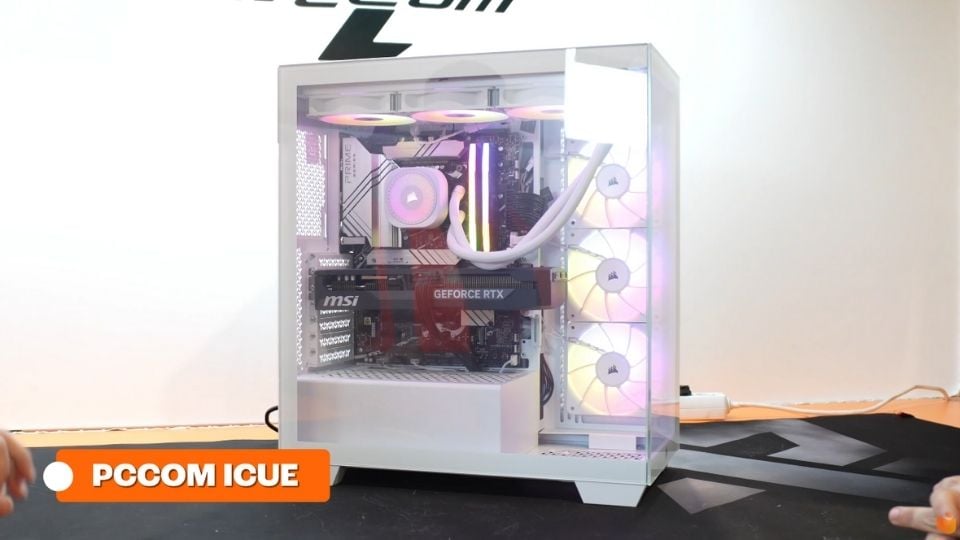 qué es pccom