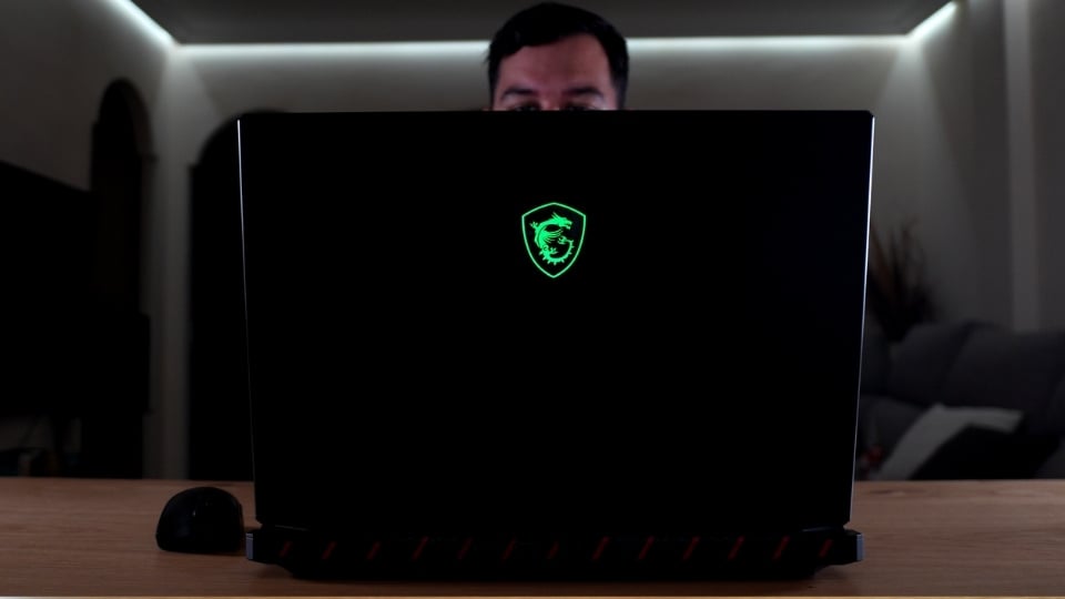 MSI Raider A18 HX 