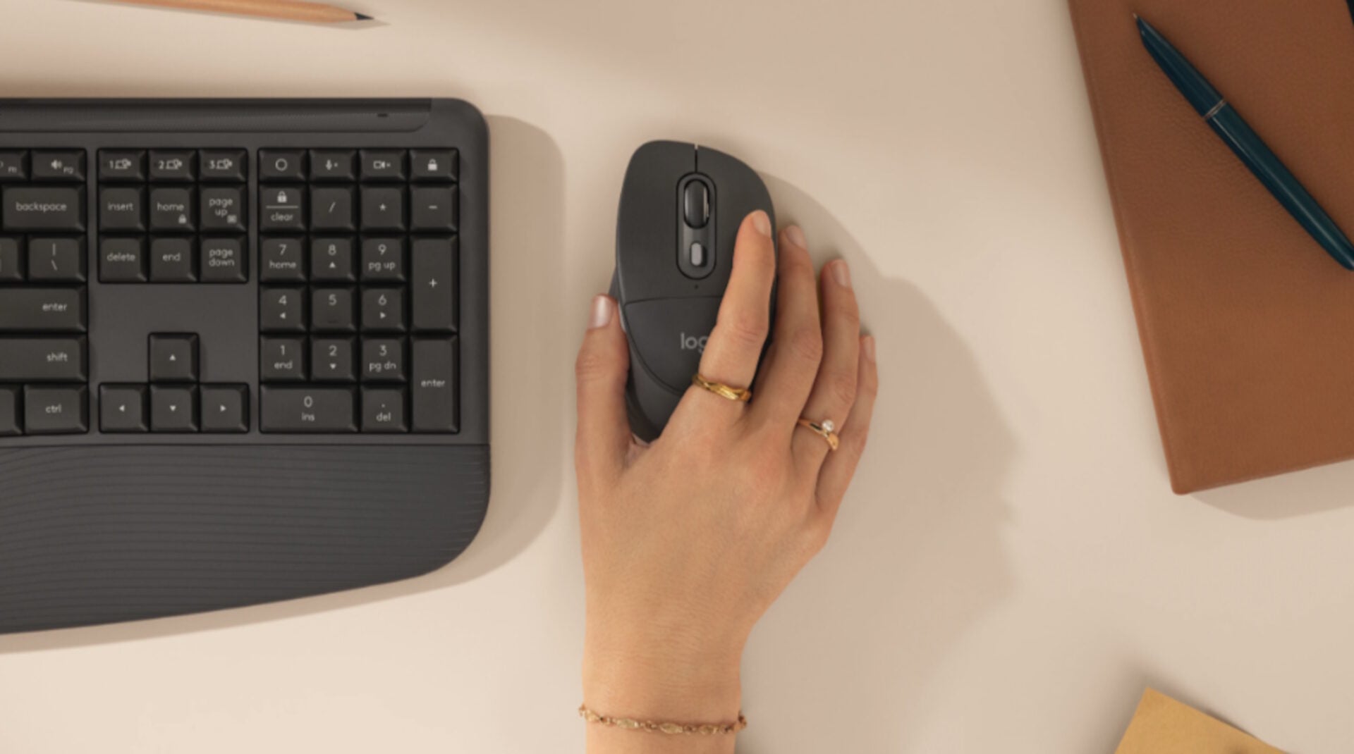 Logitech Signature Comfort Plus: el primer ratón con cojín de palma de la marca llega en combo y en suelto Logitech Signature Comfort Plus: el primer ratón con cojín de palma de la marca llega en combo y en suelto
