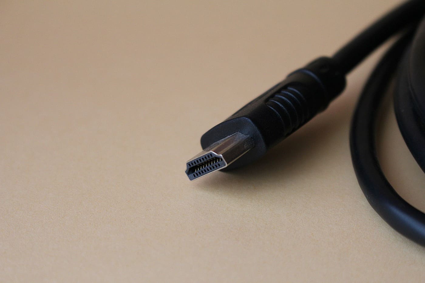 HDMI 2.0 vs 2.1 ¿Cuál es mejor? HDMI 2.0 vs 2.1