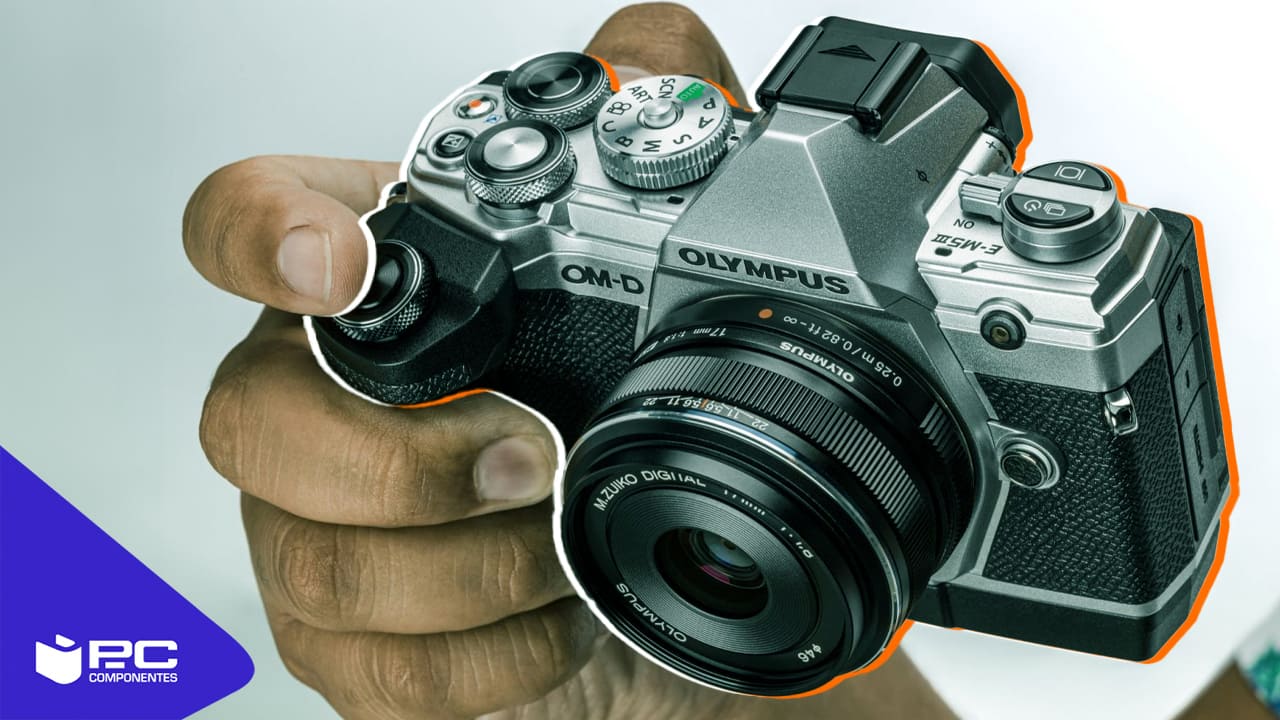 Las mejores cámaras EVIL o mirrorless calidad precio Una cámara de fotos mirrorless de la marca Olympus